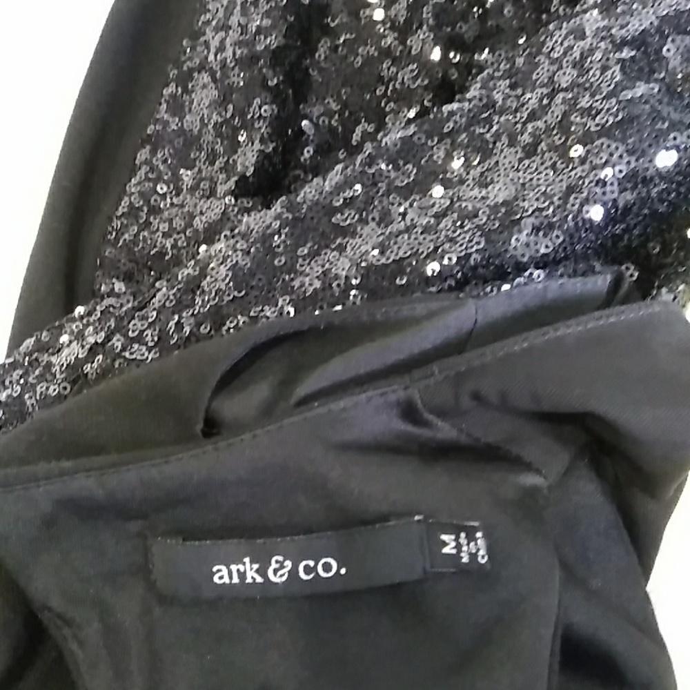 🔹️Ark & Co - Picture 7 of 8